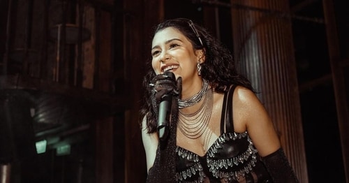 Aastha Gill is known for songs like DJ Wale Babu, Balma, Buzz and Kamariya, among others.