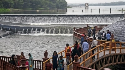 Nagpur's Ambajhari Dam overflowed following heavy rainfall in several parts of Nagpur. (ANI) Nagpur's Ambajhari Dam overflowed following heavy rainfall in several parts of Nagpur. (ANI)