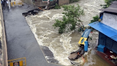 “There has been incessant rainfall due to which the Ambazari lake is overflowing. The low-lying area around it is affected more due to this. Other parts of the city too are affected,” said his office on X. (ANI) “There has been incessant rainfall due to which the Ambazari lake is overflowing. The low-lying area around it is affected more due to this. Other parts of the city too are affected,” said his office on X. (ANI)