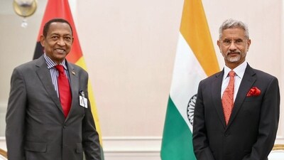 New York, Sept 23 (ANI): External Affairs Minister S Jaishankar meets Carlos Pinto Pereira, Minister of Foreign Affairs of Guinea-Bissau on the sidelines of the UN General Assembly (UNGA) meeting, in New York on Saturday. (ANI Photo) (Dr. S. Jaishankar twitter) New York, Sept 23 (ANI): External Affairs Minister S Jaishankar meets Carlos Pinto Pereira, Minister of Foreign Affairs of Guinea-Bissau on the sidelines of the UN General Assembly (UNGA) meeting, in New York on Saturday. (ANI Photo) (Dr. S. Jaishankar twitter)