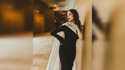On her Instagram account, Malaika Arora unveiled her latest photos, providing her followers with comprehensive details about her attire and the team behind her impeccable styling. Complementing her graceful attire, she adorned minimal and chic jewelry, including dangling earrings. (Instagram/@malaikaaroraofficial) On her Instagram account, Malaika Arora unveiled her latest photos, providing her followers with comprehensive details about her attire and the team behind her impeccable styling. Complementing her graceful attire, she adorned minimal and chic jewelry, including dangling earrings. (Instagram/@malaikaaroraofficial)