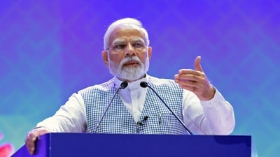 Prime Minister Narendra Modi interacts with ground level functionaries of G20 Summit, at Bharat Mandapam, in New Delhi on Friday. (ANI Photo) Prime Minister Narendra Modi interacts with ground level functionaries of G20 Summit, at Bharat Mandapam, in New Delhi on Friday. (ANI Photo)