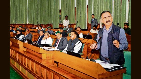 Himachal Pradesh chief minister Sukhvinder Singh Sukhu speaking inside the House in Shimla on Saturday (HT Photo)