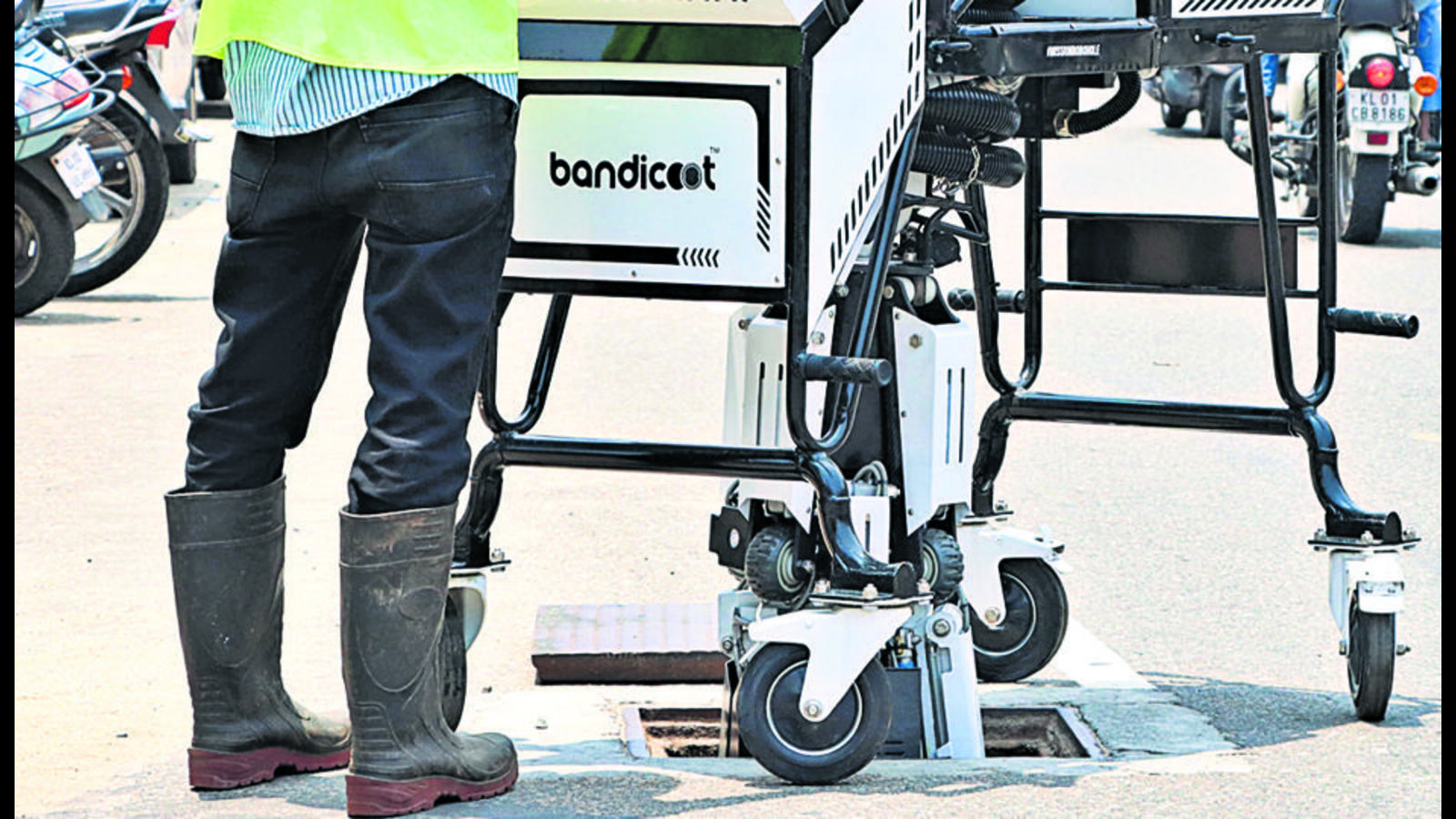 Cities switching to robots to tackle sanitation issues - Vimarsana News