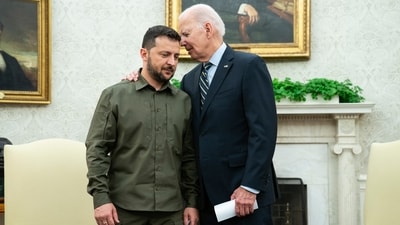 Russia-Ukraine War: Joe Biden meets with Ukrainian president Volodymyr Zelensky in the Oval Office of the White House. (AP)