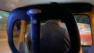 Gamer or stock trader? Internet splits on Bengaluru auto driver's office chair Gamer or stock trader? Internet splits on Bengaluru auto driver's office chair