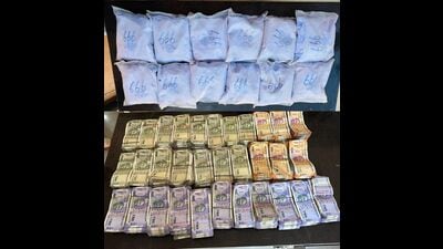 The cash and drugs recovered from the accused on Sunday. (HT photo) The cash and drugs recovered from the accused on Sunday. (HT photo)