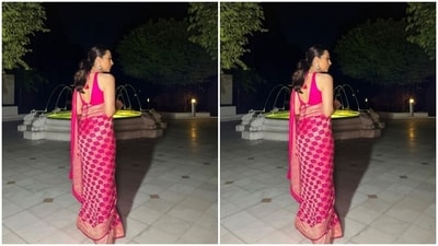Karisma played muse to fashion designer Anita Dongre and picked a stunning benarasi saree from the shelves of the designer. (Instagram/@therealkarismakapoor) Karisma played muse to fashion designer Anita Dongre and picked a stunning benarasi saree from the shelves of the designer. (Instagram/@therealkarismakapoor)