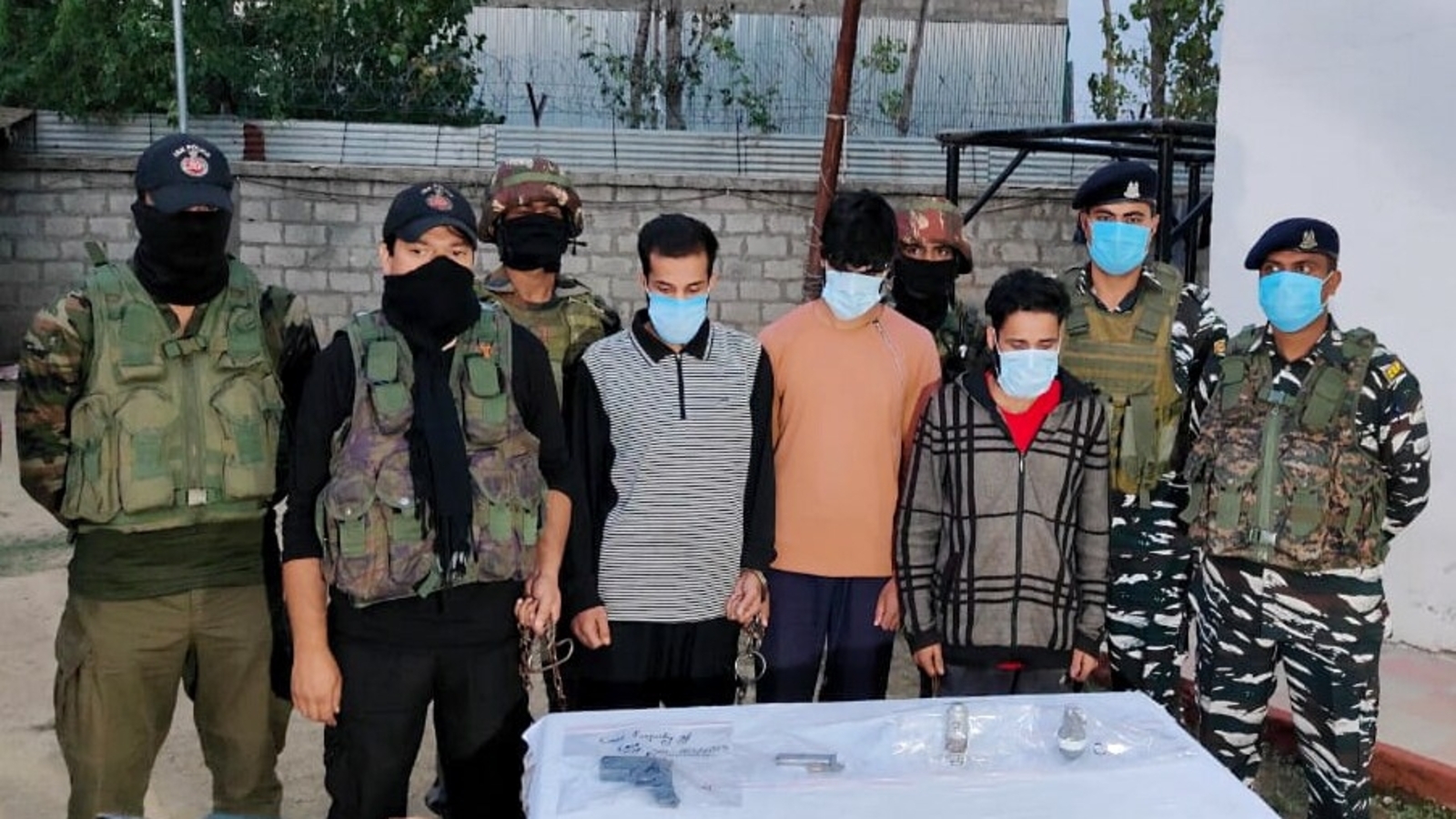 Crackdown on terror modules in J&K's Kulgam; 5 hybrid LeT terrorists arrested - Vimarsana News
