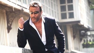 Jackie Shroff recalls working with veteran actor Dev Anand. Jackie Shroff recalls working with veteran actor Dev Anand.