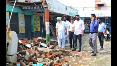 Members of the advisory team conducting an inspection at the site of the roof collapse at Government High School in Jaspal Bangar. (Gurpreet Singh/HT) Members of the advisory team conducting an inspection at the site of the roof collapse at Government High School in Jaspal Bangar. (Gurpreet Singh/HT)