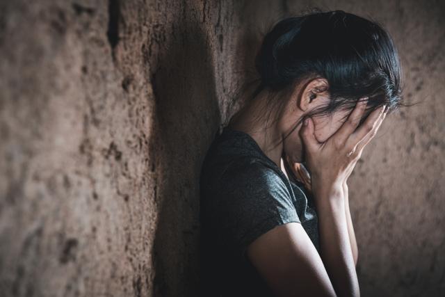 “I believed I would stop hurting if everyone else around me thought I’d stopped hurting, and that a change in external perception would fix me. I knew, deep inside, that I’d fallen prey to the idea that love isn’t important. “ (Shutterstock) “I believed I would stop hurting if everyone else around me thought I’d stopped hurting, and that a change in external perception would fix me. I knew, deep inside, that I’d fallen prey to the idea that love isn’t important. “ (Shutterstock)