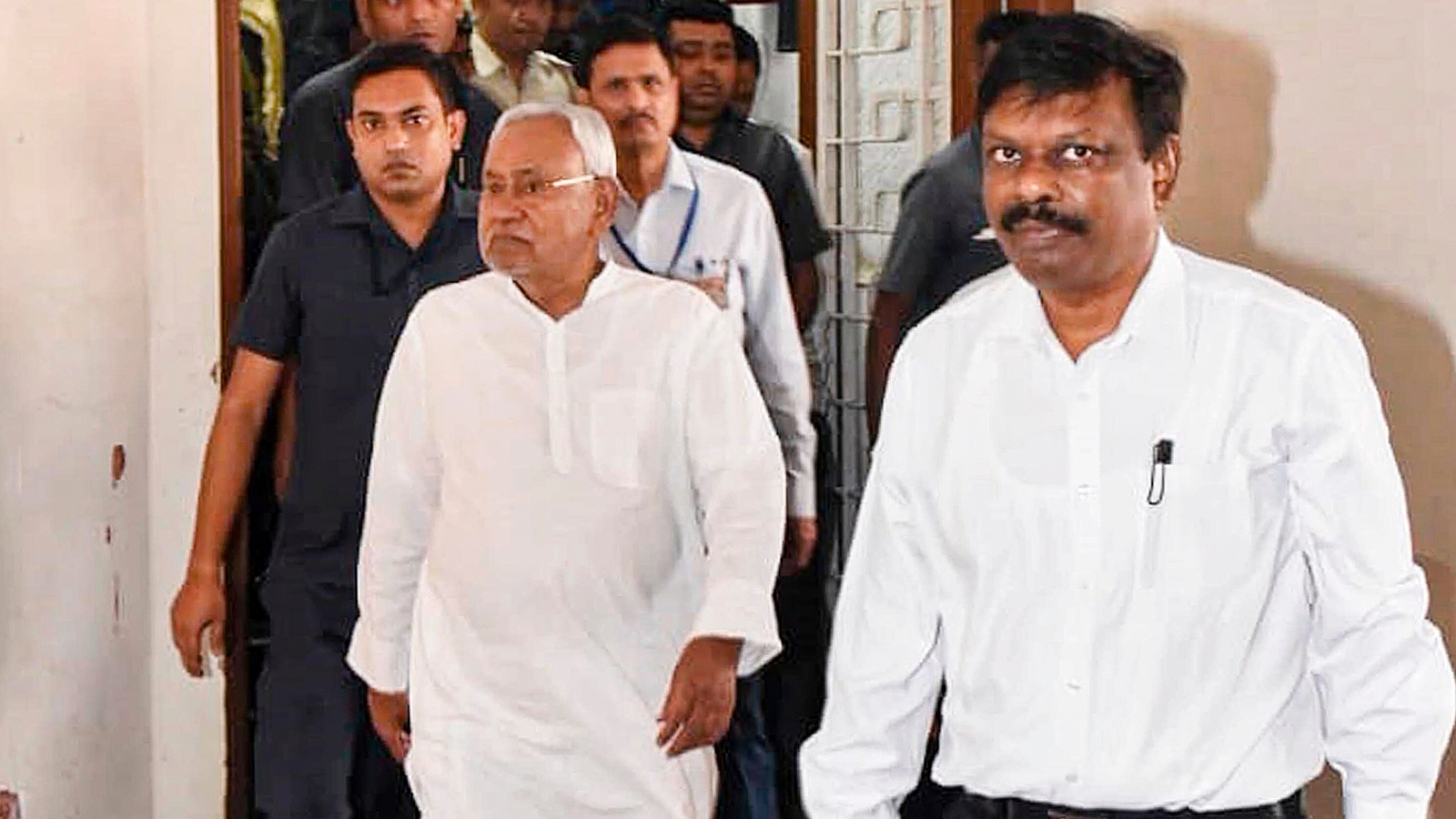 Bihar CM finds his ministers missing during surprise visit to government offices - Vimarsana News