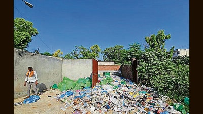 A complaint had been filed over the hospital’s improper handling and disposal of blood-contaminated waste. (HT Photo) A complaint had been filed over the hospital’s improper handling and disposal of blood-contaminated waste. (HT Photo)