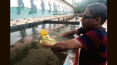 For Thursday, PMC has deputed 17 firemen and 111 lifeguards on 14 ghats across the city. (HT PHOTO)