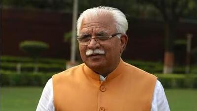 Haryana chief minister Manohar Lal Khattar will showcase the Parivar Pehchan Patra as a dynamic census model before the heads of states and UTs during the Northern Zonal Council (NZC) meeting in Amritsar on Tuesday. (HT file photo)