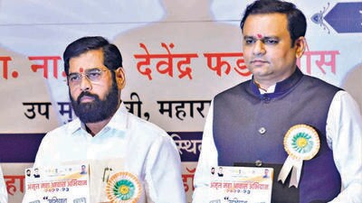 Mumbai, India - November 24, 2022: Girish Mahajan , Minister for Rural Development, CM Eknath Shinde and Dy. CM Devendra Fadnavis and Rahul Narwekar, Speaker of Maharashtra Legislative Assembly during the inaugural workshop and award ceremony of "Amrit Maha Avaas Abhiyaan", at Y.B .Chavan Auditorium, Nariman Point, in Mumbai, India, on Thursday, November 24, 2022. (Photo by Anshuman Poyrekar/ Hindustan Times) (Anshuman Poyrekar/HT PHOTO) Mumbai, India - November 24, 2022: Girish Mahajan , Minister for Rural Development, CM Eknath Shinde and Dy. CM Devendra Fadnavis and Rahul Narwekar, Speaker of Maharashtra Legislative Assembly during the inaugural workshop and award ceremony of "Amrit Maha Avaas Abhiyaan", at Y.B .Chavan Auditorium, Nariman Point, in Mumbai, India, on Thursday, November 24, 2022. (Photo by Anshuman Poyrekar/ Hindustan Times) (Anshuman Poyrekar/HT PHOTO)