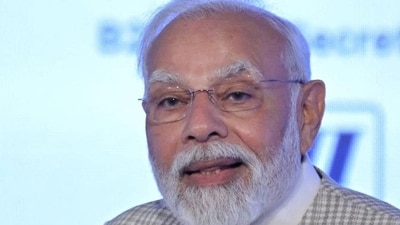 Prime Minister Narendra Modi distributed nearly 1,000 appointment letters to newly recruited individuals under 'Rozgar Mela' in Andaman and Nicobar Islands through video conferencing. Prime Minister Narendra Modi distributed nearly 1,000 appointment letters to newly recruited individuals under 'Rozgar Mela' in Andaman and Nicobar Islands through video conferencing.