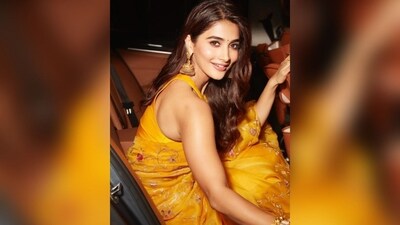 With the help of makeup artist Sahithya Shetty, Pooja got decked up in nude eyeshadow, kohl eyes, winged eyeliner, mascaraed lashes, highlighted cheeks and a shade of nude lipstick. (Instagram/@hegdepooja) With the help of makeup artist Sahithya Shetty, Pooja got decked up in nude eyeshadow, kohl eyes, winged eyeliner, mascaraed lashes, highlighted cheeks and a shade of nude lipstick. (Instagram/@hegdepooja)