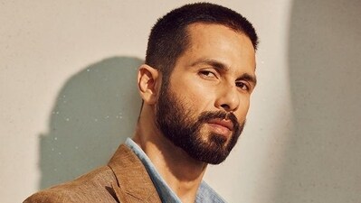 Actor Shahid Kapoor got rave reviews for Farzi and Bloody Daddy. Actor Shahid Kapoor got rave reviews for Farzi and Bloody Daddy.