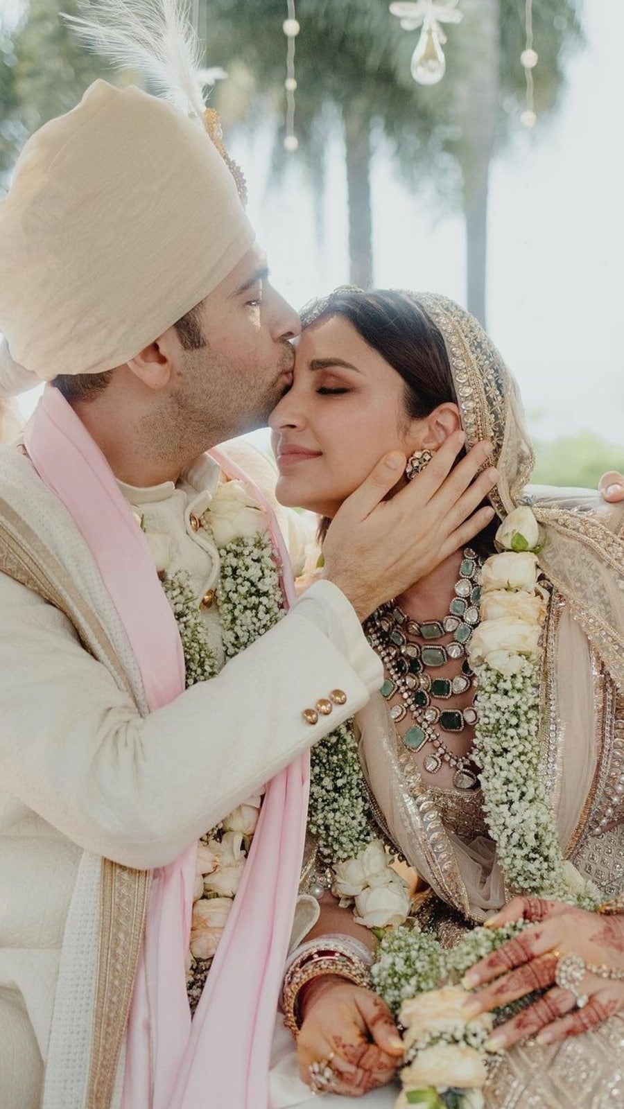 parineeti_chopra_raghav_chadha_wedding_pic