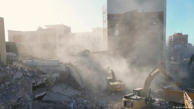 The investigation shows that in many places the dust from the earthquake rubble contains asbestos, a 'definite carcinogen' according to the WHO. (Serdar Vardar/DW) The investigation shows that in many places the dust from the earthquake rubble contains asbestos, a 'definite carcinogen' according to the WHO. (Serdar Vardar/DW)