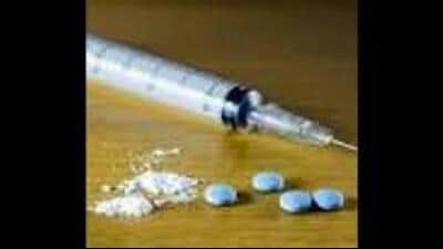 The team of special task force (STF) Ludhiana range arrested two alleged drug peddlers after recovering 1.4 kg heroin from their possession (HT FILE PHOTOR) The team of special task force (STF) Ludhiana range arrested two alleged drug peddlers after recovering 1.4 kg heroin from their possession (HT FILE PHOTOR)