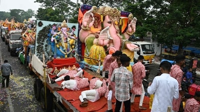 Mumbai Police are deploying more than 19,000 personnel, including officers, to thwart any untoward incident when processions will be taken out to immerse idols of Lord Ganesh. (AFP) Mumbai Police are deploying more than 19,000 personnel, including officers, to thwart any untoward incident when processions will be taken out to immerse idols of Lord Ganesh. (AFP)
