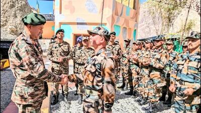 Northern command chief Lt Gen Upendra Dwivedi felicitated the troops deployed in remote frontline areas on Thursday. (Sourced)