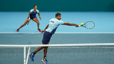 Mixed doubles pair Rohan Bopanna and Rutuja Bhosale also also assured themselves of at least a bronze medal by going through to the semi-finals.&nbsp; (PTI)