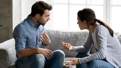 How to manage disagreements that we cannot resolve? Therapist shares tips (Unsplash) How to manage disagreements that we cannot resolve? Therapist shares tips (Unsplash)