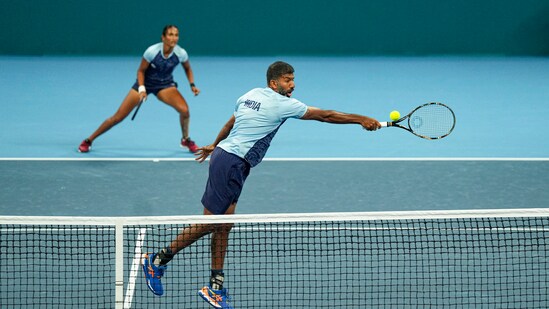 Mixed doubles pair Rohan Bopanna and Rutuja Bhosale also also assured themselves of at least a bronze medal by going through to the semi-finals.&nbsp;(PTI)