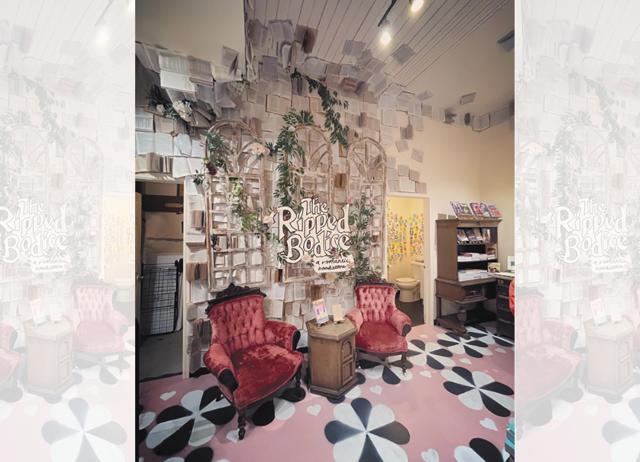 The Ripped Bodice décor features novels hanging from the ceiling. (Instagram/@bookstacam; mandy.readsromance) The Ripped Bodice décor features novels hanging from the ceiling. (Instagram/@bookstacam; mandy.readsromance)