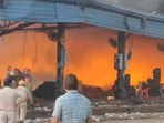 A fire broke out in the Azadpur vegetable market of Delhi.