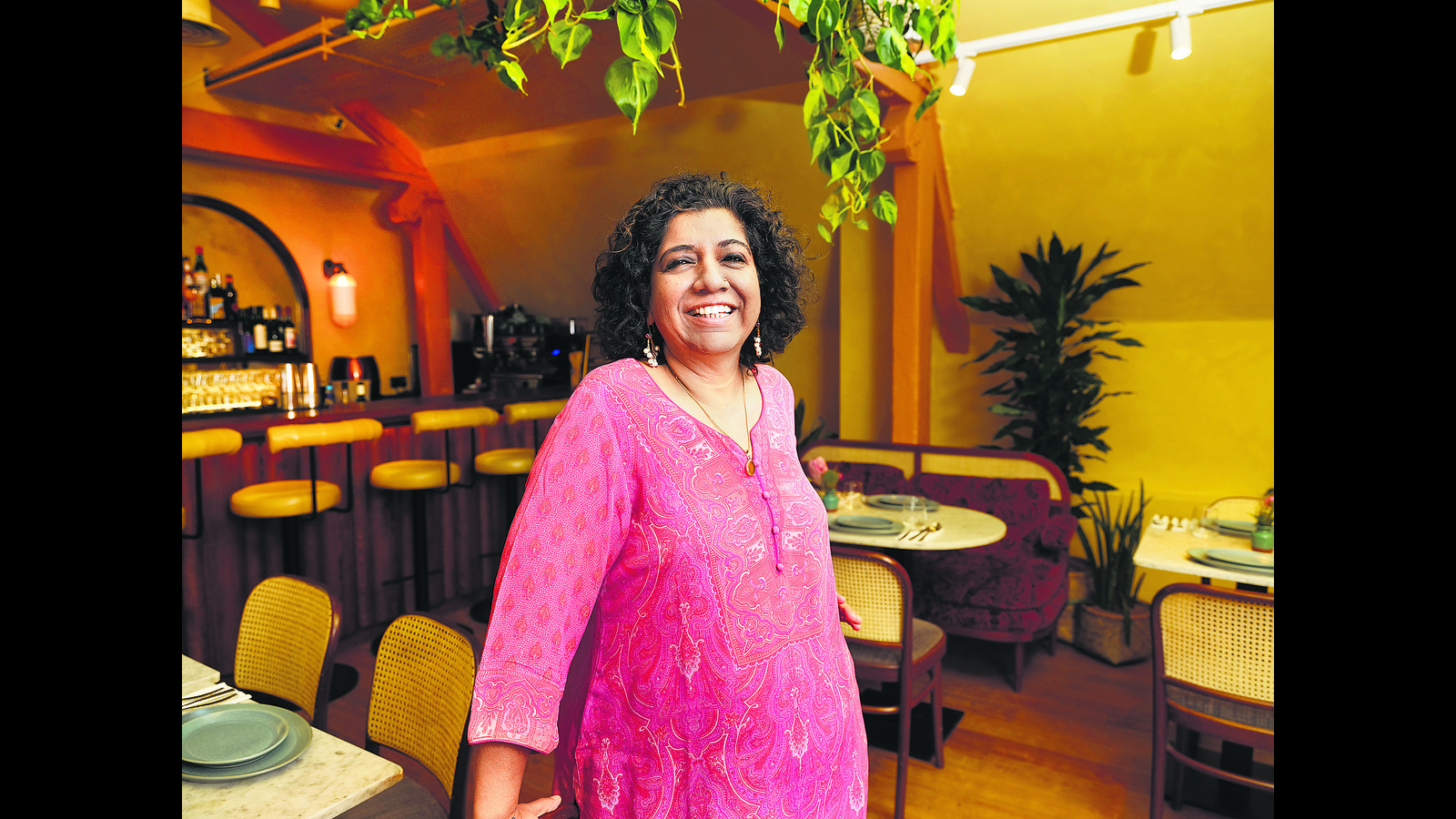 How mangoes in a tent led London-based chef Asma Khan to set up Darjeeling Express - Vimarsana News
