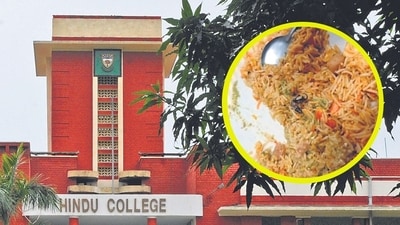 Delhi University's Hindu College students have spotted dead lizard in food served at the canteen. (Sonu Mehta/HT and Instagram) Delhi University's Hindu College students have spotted dead lizard in food served at the canteen. (Sonu Mehta/HT and Instagram)