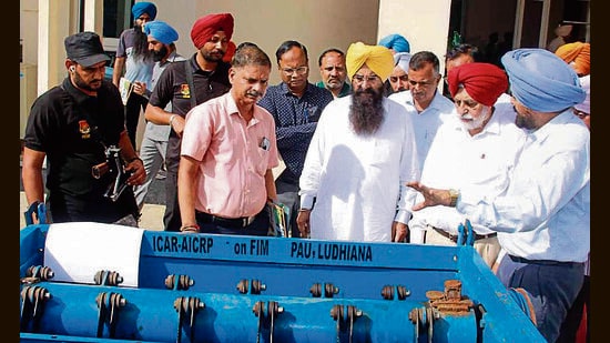 Agricultural minister Gurmeet Singh Khudian during the stakeholders’ consultation meet at PAU in Ludhiana on Friday (Gurpreet Singh/HT)
