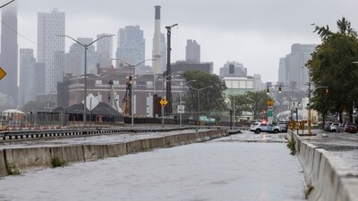 “State agencies are prepared to respond to requests for assistance from our local government partners and I encourage all New Yorkers to pay close attention to the storm conditions and forecast if you’re heading out today.”&nbsp; (AP)