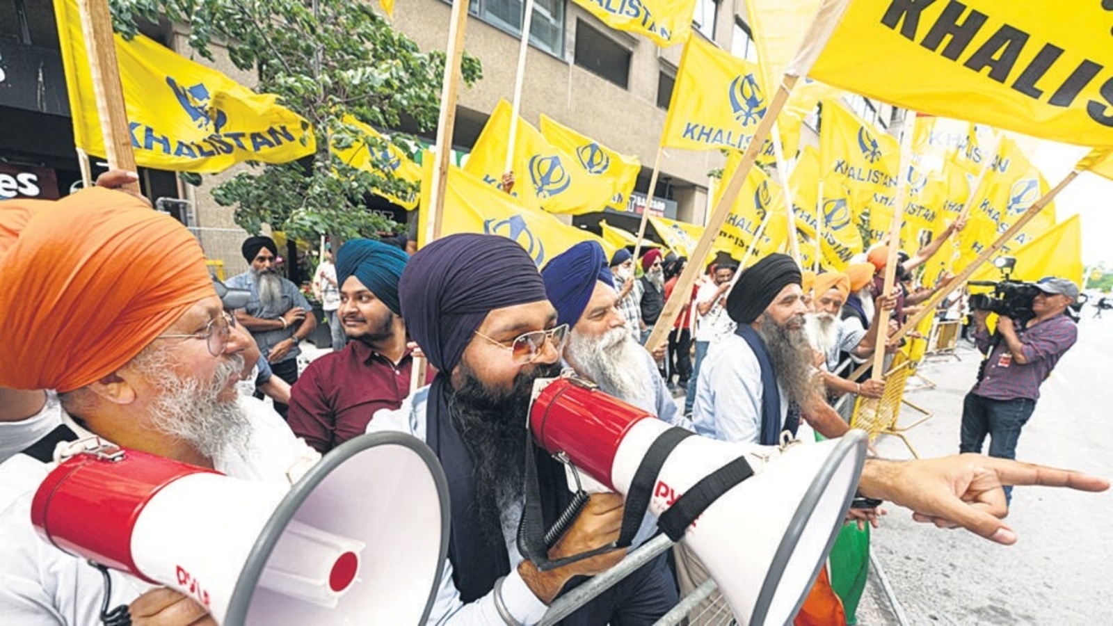 Glasgow Gurudwara apologizes to Indian envoy after Sikh extremists prevent entry - Vimarsana News