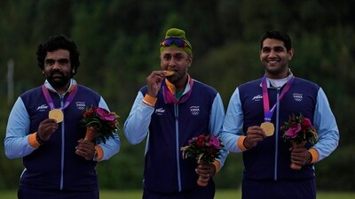 In the morning, India's men's trap team of Prithviraj Tondaiman, Zoravar Singh Sandhu and Kynan Darius Chenai won gold.&nbsp; (AP)