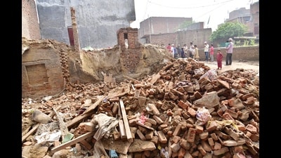 Ghaziabad, India - Sept. 24, 2023: A view of a two-storeyed building’s wreckage after an explosion claimed the lives of three people as they were preparing firecrackers illegally at Rupnagar Loni in Ghaziabad, India, on Sunday, September 24, 2023. (Photo by Sakib Ali/ Hindustan Times) (Sakib ali/ HT) Ghaziabad, India - Sept. 24, 2023: A view of a two-storeyed building’s wreckage after an explosion claimed the lives of three people as they were preparing firecrackers illegally at Rupnagar Loni in Ghaziabad, India, on Sunday, September 24, 2023. (Photo by Sakib Ali/ Hindustan Times) (Sakib ali/ HT)
