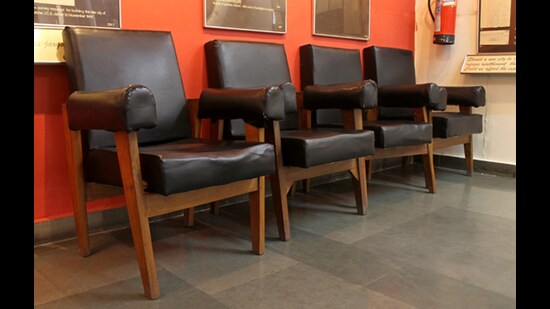 The artefacts, designed by architect Pierre Jeanneret, include a desk, a sofa, lounge chairs, a set of 10 box chairs, a table, a storage cabinet, a pair of committee chairs, library chairs, a bench, a pair of easy chairs, a screen, a set of three stools, a set of three high stools, a coffee table and committee armchairs. (HT)
