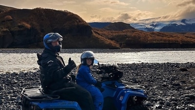 Chris Hemsworth with his daughter (Instagram/@chrishemsworth)