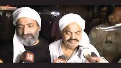 Police on Monday nabbed a man said to be an associate of slain gangster-politician Khalid Azeem (Ashraf) from Prayagraj’s Khuldabad area.