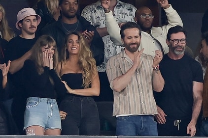 Taylor Swift, Blake Lively, Ryan Reynolds, Hugh Jackman react during the match on Sunday. (AP) Taylor Swift, Blake Lively, Ryan Reynolds, Hugh Jackman react during the match on Sunday. (AP)