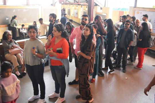Tourists queuing up to take the lift to Mall Road in Shimla on Monday. (Deepak Sanst/HT) Tourists queuing up to take the lift to Mall Road in Shimla on Monday. (Deepak Sanst/HT)