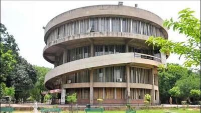 Chandigarh Aided College Teachers Association passed a resolution that if the Panjab University authorities continued to put off action against such managements, they will start an indefinite agitation in front of the vice-chancellor’s office (HT File Photo)