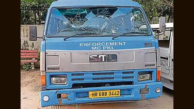 Police have arrested six persons, including a physically disabled man, for attacking a Panchkula MC team that was out to remove an encroachment in Nagal village on September 27. (HT File Photo) Police have arrested six persons, including a physically disabled man, for attacking a Panchkula MC team that was out to remove an encroachment in Nagal village on September 27. (HT File Photo)