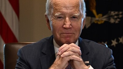 TOPSHOT - US President Joe Biden looks on during a meeting with his Cabinet in the Cabinet Room of the White House in Washington, DC, on October 2, 2023. (Photo by Brendan SMIALOWSKI / AFP) (AFP) TOPSHOT - US President Joe Biden looks on during a meeting with his Cabinet in the Cabinet Room of the White House in Washington, DC, on October 2, 2023. (Photo by Brendan SMIALOWSKI / AFP) (AFP)