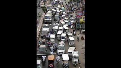 The surge has raised concerns, prompting the Lucknow Police to call for a halt in further e-rickshaw registrations. (Deepak Gupta) The surge has raised concerns, prompting the Lucknow Police to call for a halt in further e-rickshaw registrations. (Deepak Gupta)